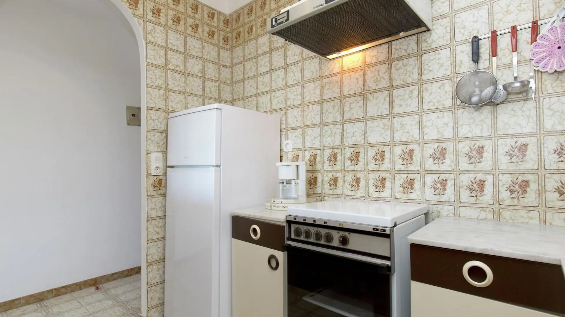 Small Building With 4 Apartments Close To The Beach Mont-roig del Camp 0*,